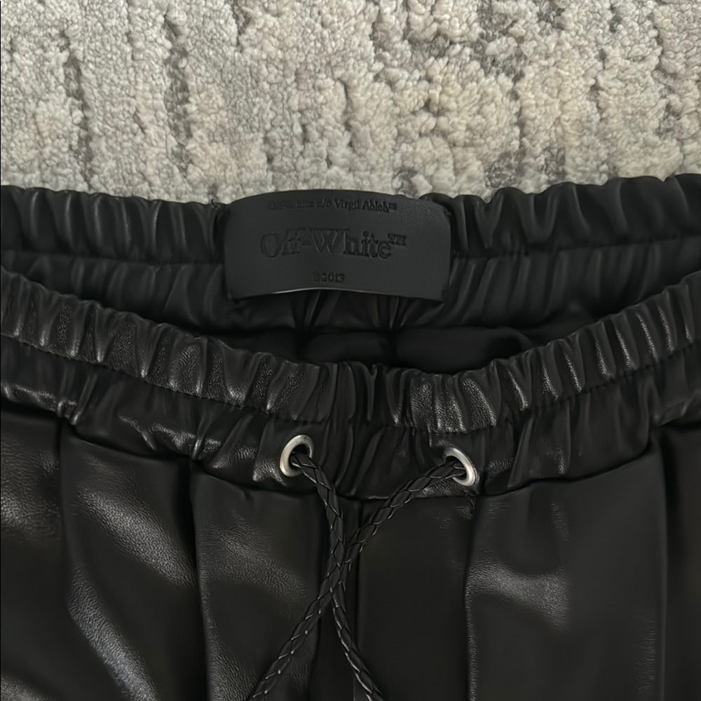 NWOT OFF-WHITE LEATHER JOGGERS WITH DRAWSTRINGS M 48 Lambskin original $2250
